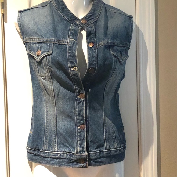 Levi's Jackets & Blazers - Levi’s Denim Vest XL Collarless Vest